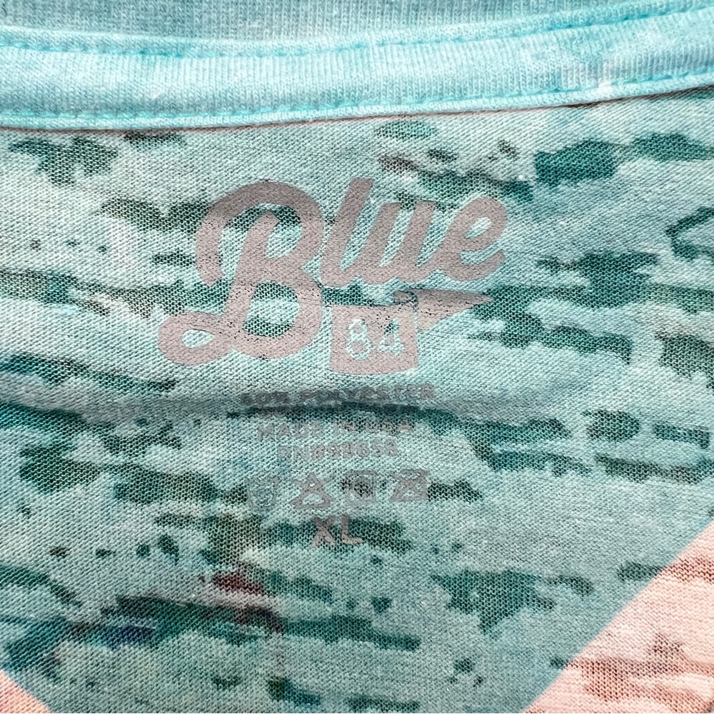 Blue 84 turtle print Rehoboth Beach T shirt top  size XL - Picture 2 of 3